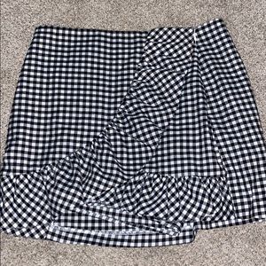Forever 21 Size Large Houndstooth Women’s Skort